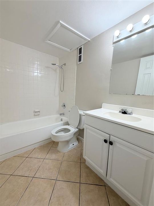 En Venta: $138,888 (3 camas, 2 baños, 1112 Pies cuadrados)