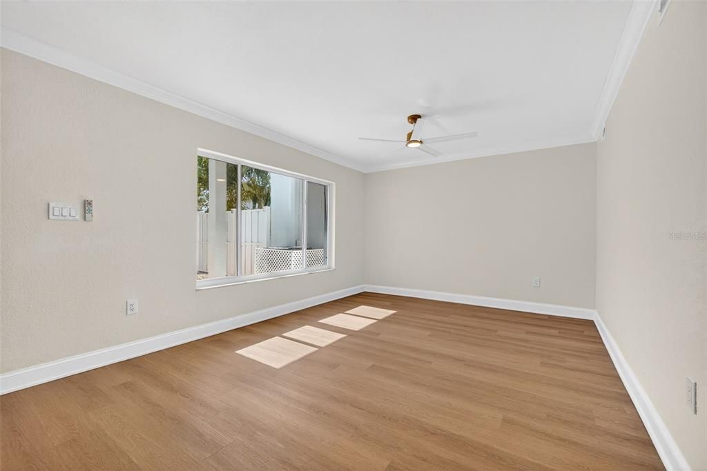 В аренду: $3,795 (3 спален, 2 ванн, 1582 Квадратных фут)