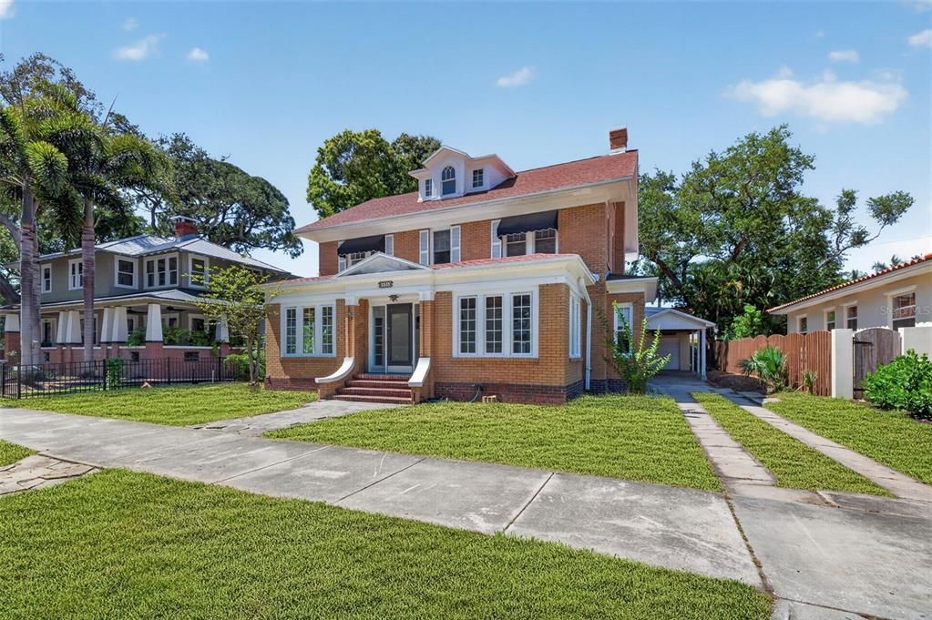 For Sale: $1,295,000 (0.16 acres)