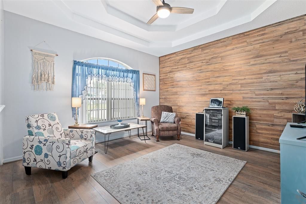 Active With Contract: $420,000 (4 beds, 3 baths, 2559 Square Feet)