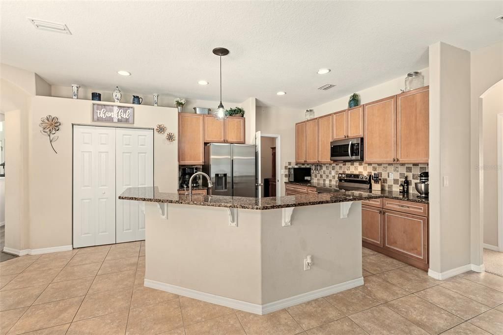 Active With Contract: $420,000 (4 beds, 3 baths, 2559 Square Feet)