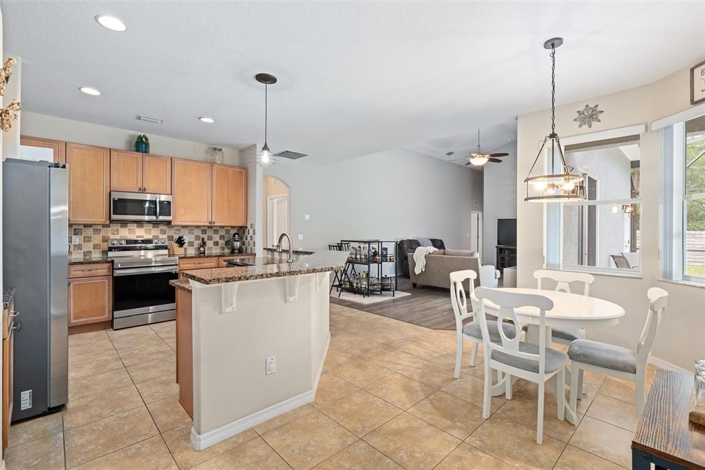Active With Contract: $420,000 (4 beds, 3 baths, 2559 Square Feet)