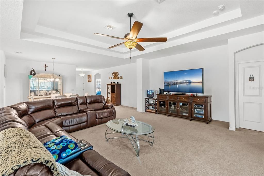For Sale: $530,000 (4 beds, 3 baths, 2497 Square Feet)