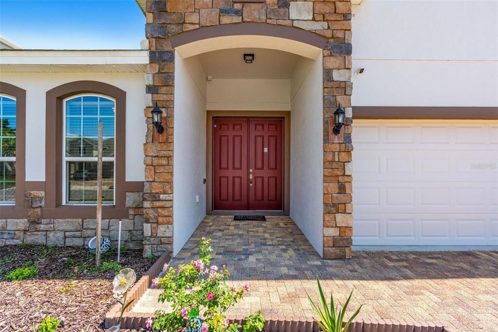 For Sale: $530,000 (4 beds, 3 baths, 2497 Square Feet)