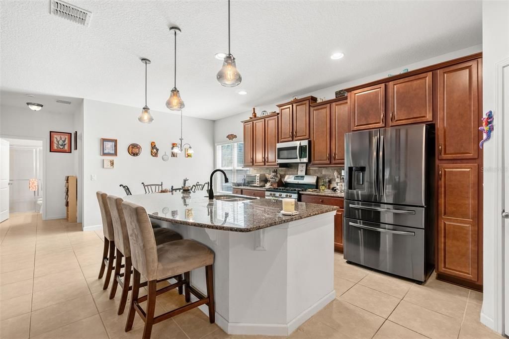 For Sale: $530,000 (4 beds, 3 baths, 2497 Square Feet)