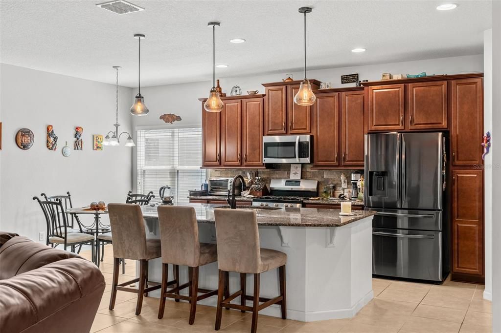 For Sale: $530,000 (4 beds, 3 baths, 2497 Square Feet)