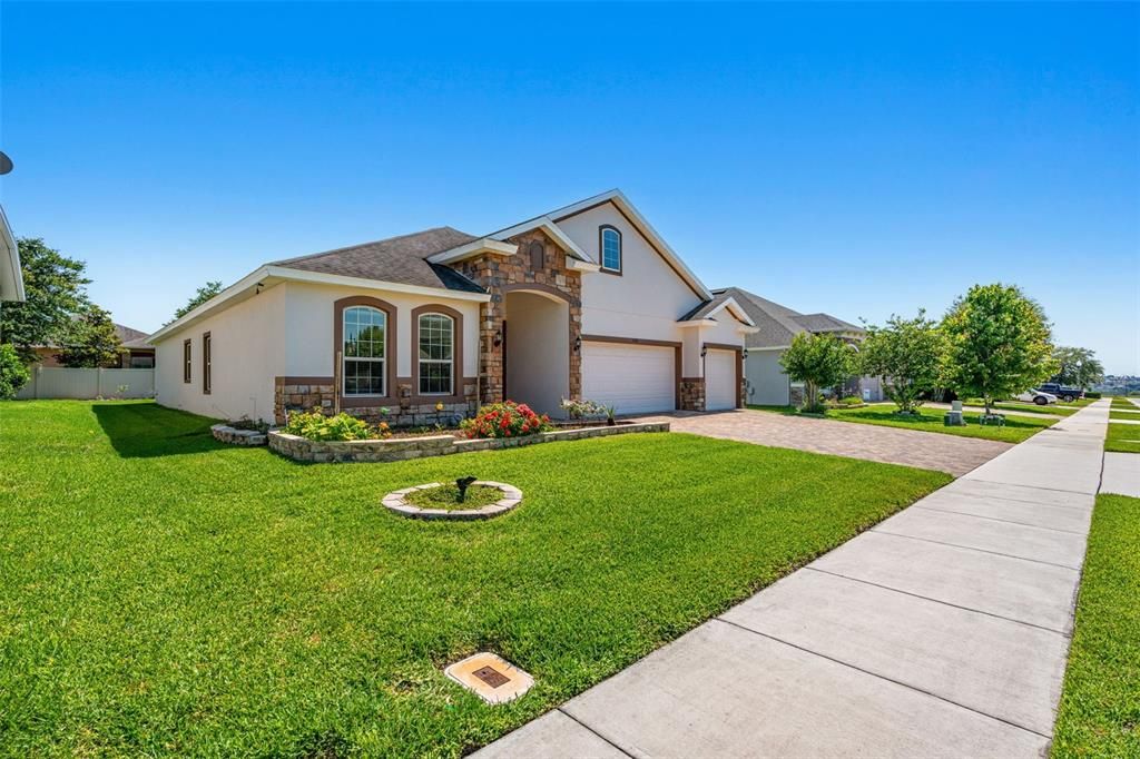 For Sale: $530,000 (4 beds, 3 baths, 2497 Square Feet)