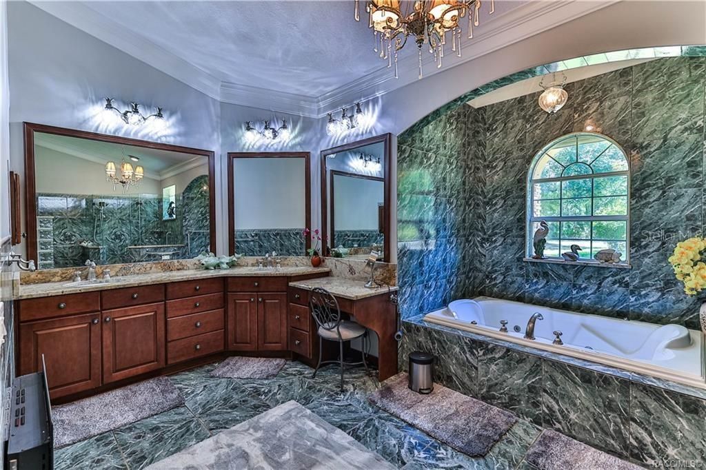 For Sale: $1,490,000 (4 beds, 4 baths, 3496 Square Feet)
