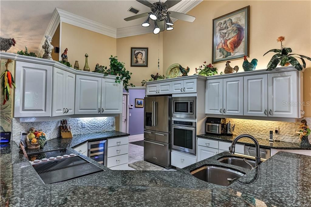 For Sale: $1,490,000 (4 beds, 4 baths, 3496 Square Feet)