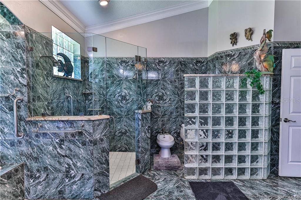For Sale: $1,490,000 (4 beds, 4 baths, 3496 Square Feet)