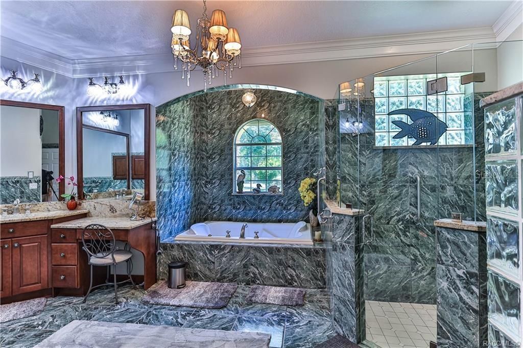 For Sale: $1,490,000 (4 beds, 4 baths, 3496 Square Feet)
