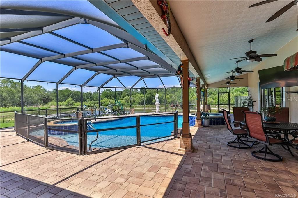 For Sale: $1,490,000 (4 beds, 4 baths, 3496 Square Feet)