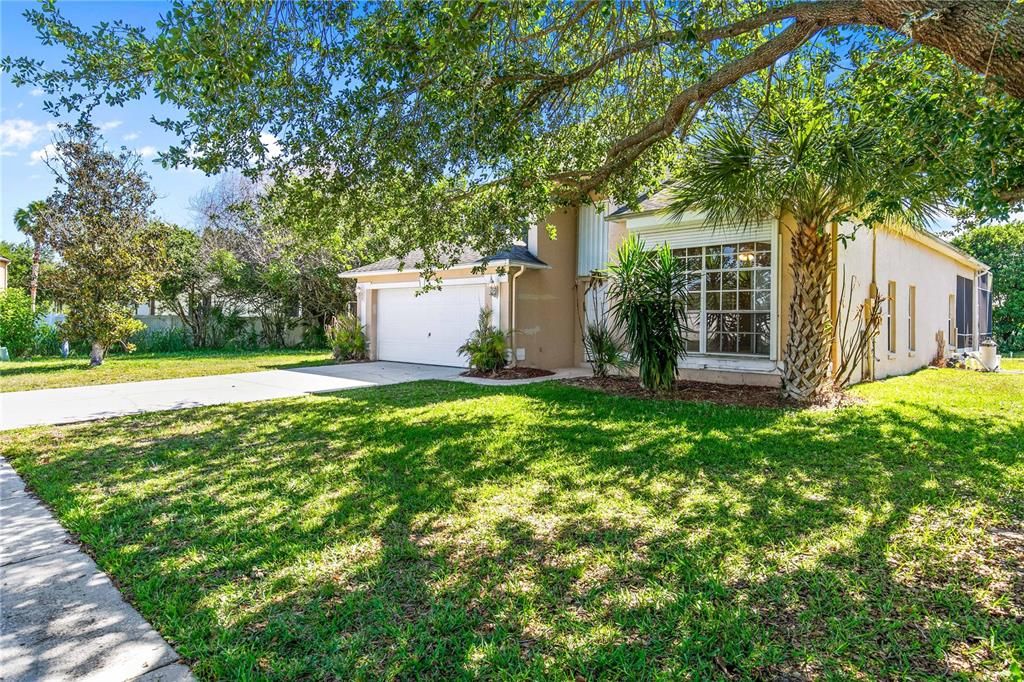 Active With Contract: $385,000 (3 beds, 2 baths, 2342 Square Feet)