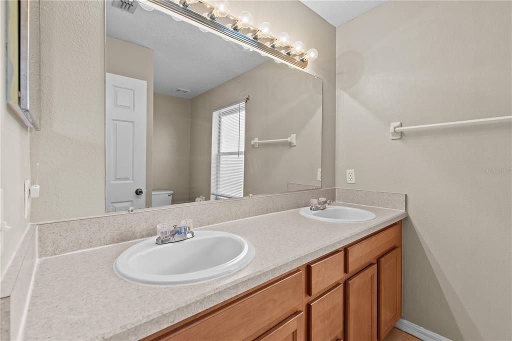 Active With Contract: $385,000 (3 beds, 2 baths, 2342 Square Feet)