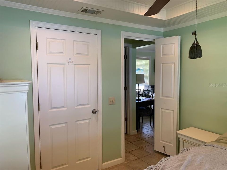 En Venta: $325,000 (1 camas, 1 baños, 680 Pies cuadrados)