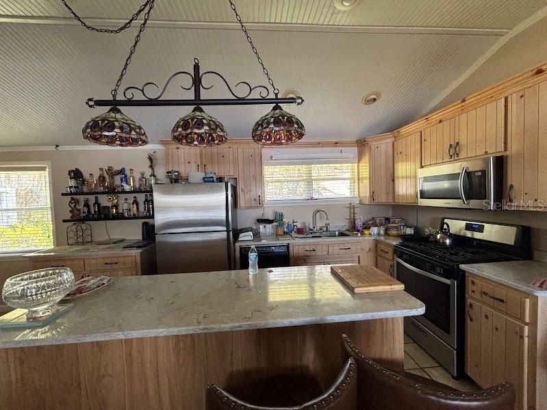 En Venta: $325,000 (1 camas, 1 baños, 680 Pies cuadrados)