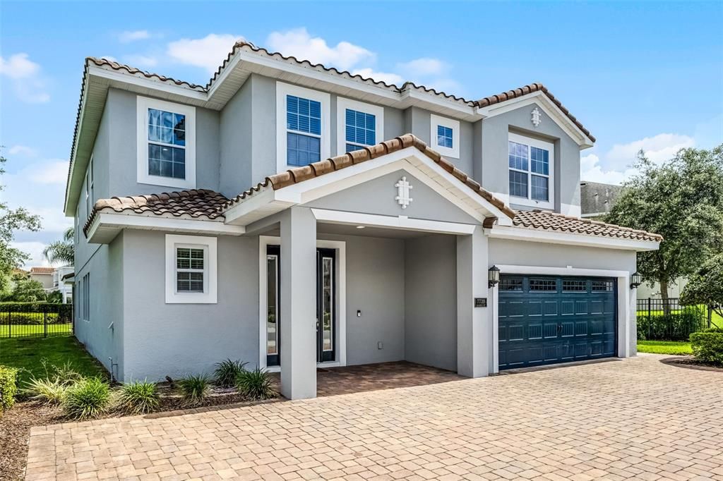 For Sale: $950,000 (9 beds, 8 baths, 4630 Square Feet)