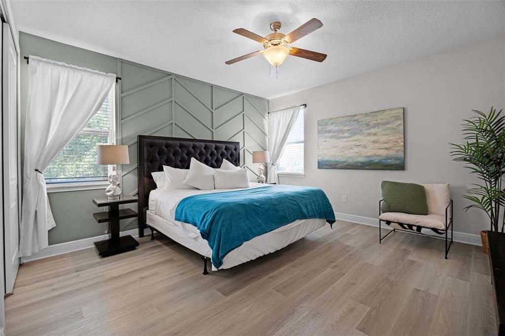 For Sale: $950,000 (9 beds, 8 baths, 4630 Square Feet)