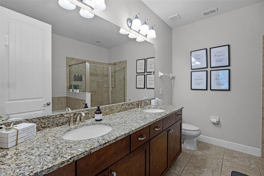 For Sale: $950,000 (9 beds, 8 baths, 4630 Square Feet)