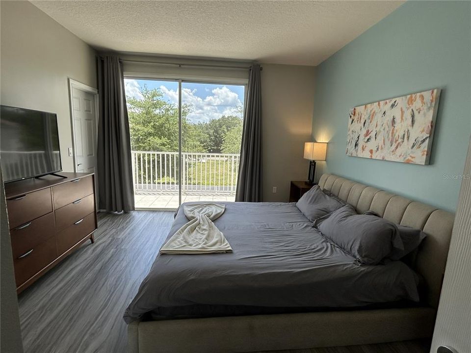 For Rent: $2,400 (3 beds, 2 baths, 1512 Square Feet)