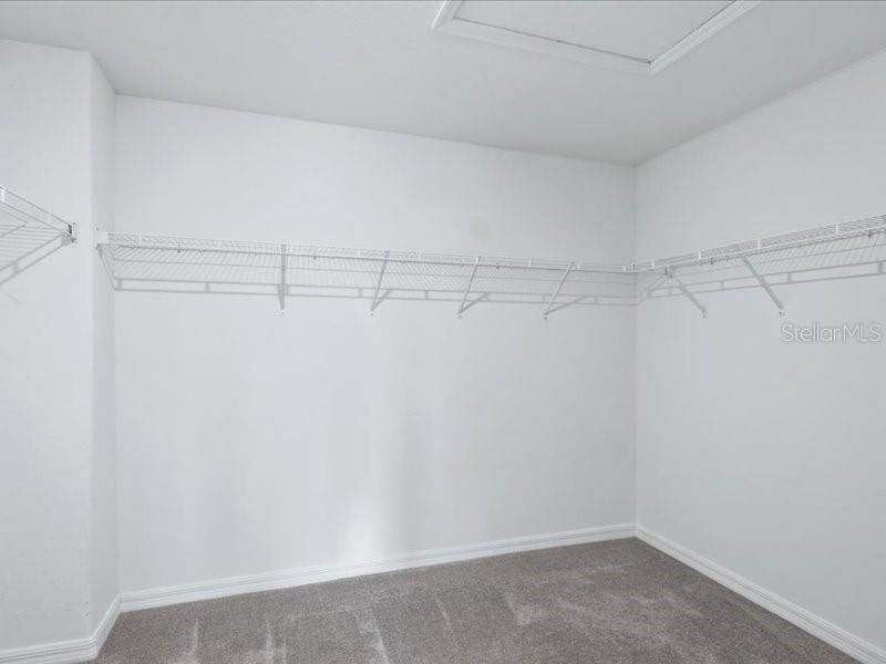 For Sale: $374,900 (4 beds, 2 baths, 2439 Square Feet)