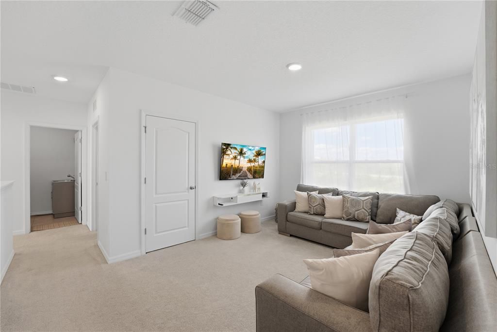 Active With Contract: $425,000 (5 beds, 3 baths, 2674 Square Feet)