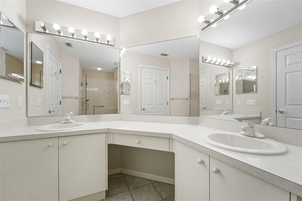 For Rent: $1,950 (2 beds, 2 baths, 1450 Square Feet)