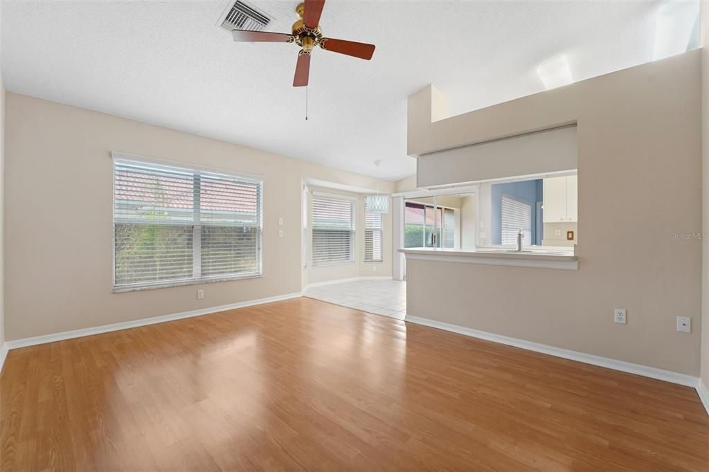 For Rent: $1,950 (2 beds, 2 baths, 1450 Square Feet)