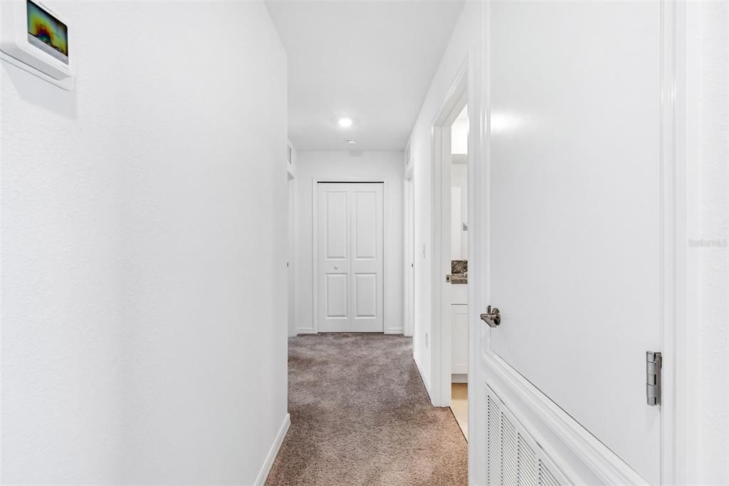 En Venta: $445,000 (5 camas, 2 baños, 2389 Pies cuadrados)