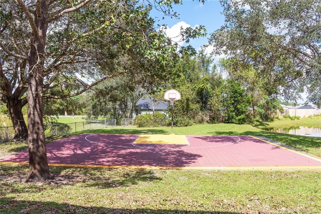 For Rent: $2,000 (3 beds, 2 baths, 1230 Square Feet)