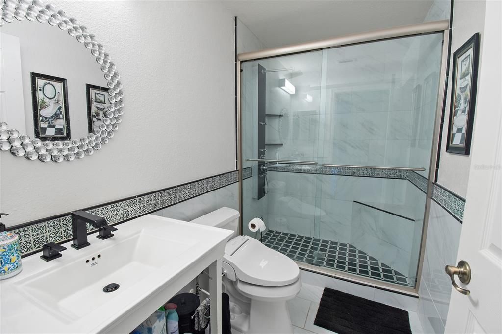 For Sale: $297,000 (2 beds, 2 baths, 1251 Square Feet)