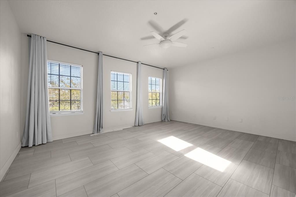 En Renta: $4,299 (5 camas, 3 baños, 3053 Pies cuadrados)