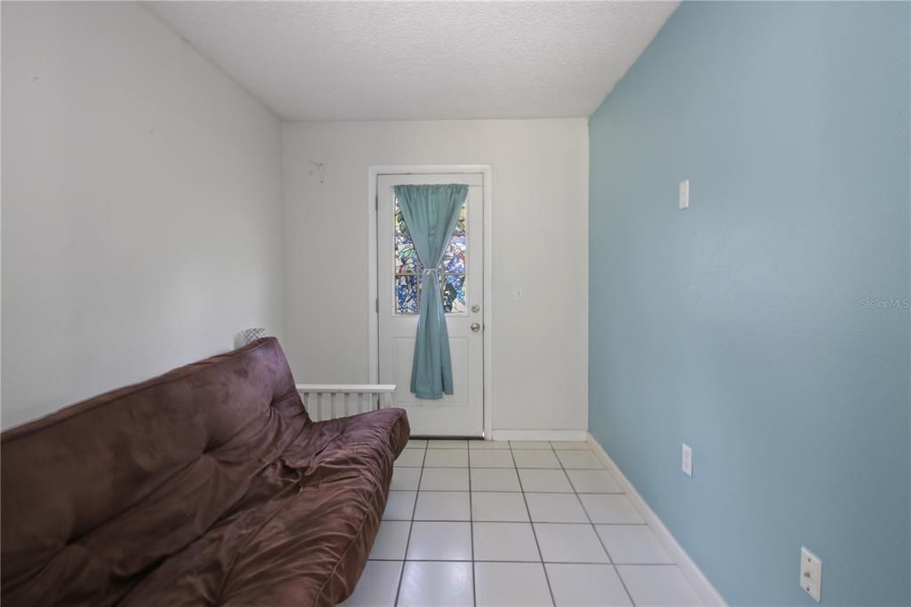 For Sale: $375,000 (3 beds, 2 baths, 1684 Square Feet)
