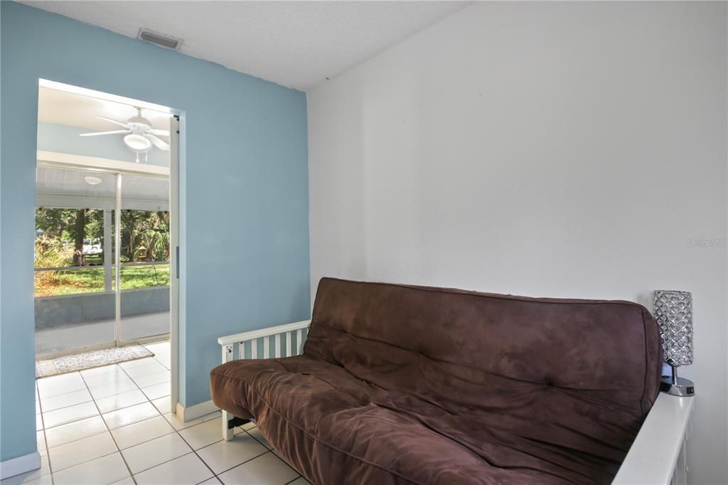 For Sale: $375,000 (3 beds, 2 baths, 1684 Square Feet)