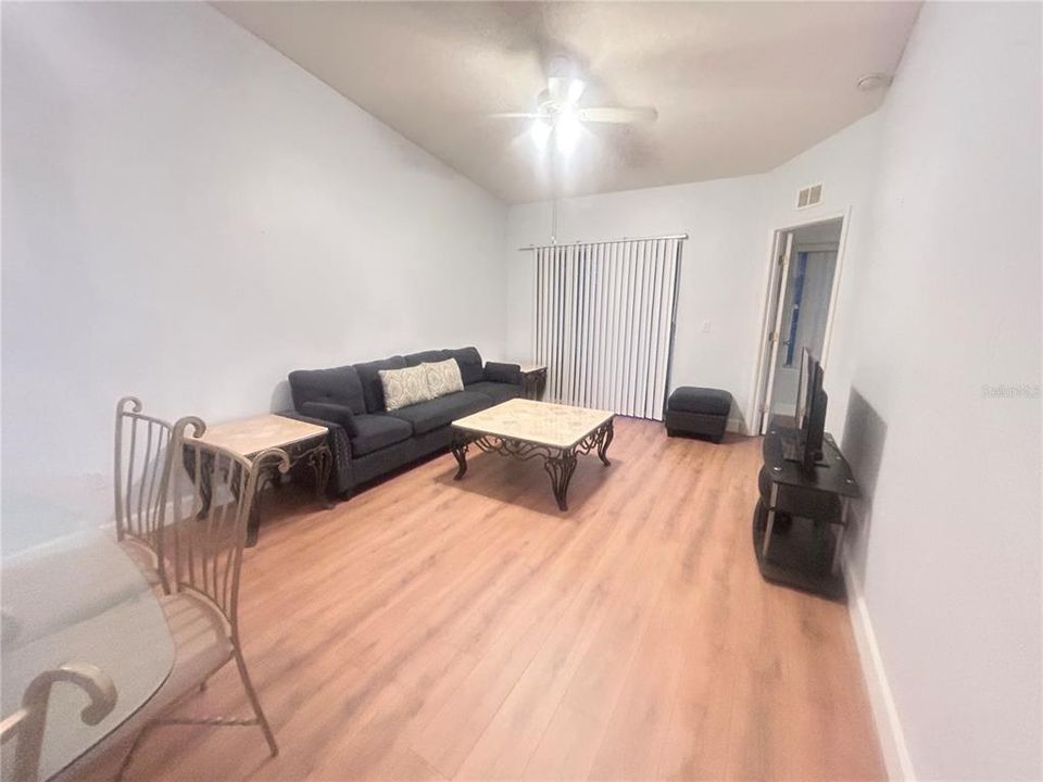 В аренду: $1,700 (3 спален, 2 ванн, 1222 Квадратных фут)