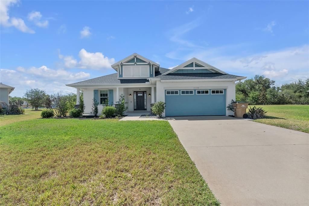 For Sale: $575,000 (3 beds, 3 baths, 2260 Square Feet)