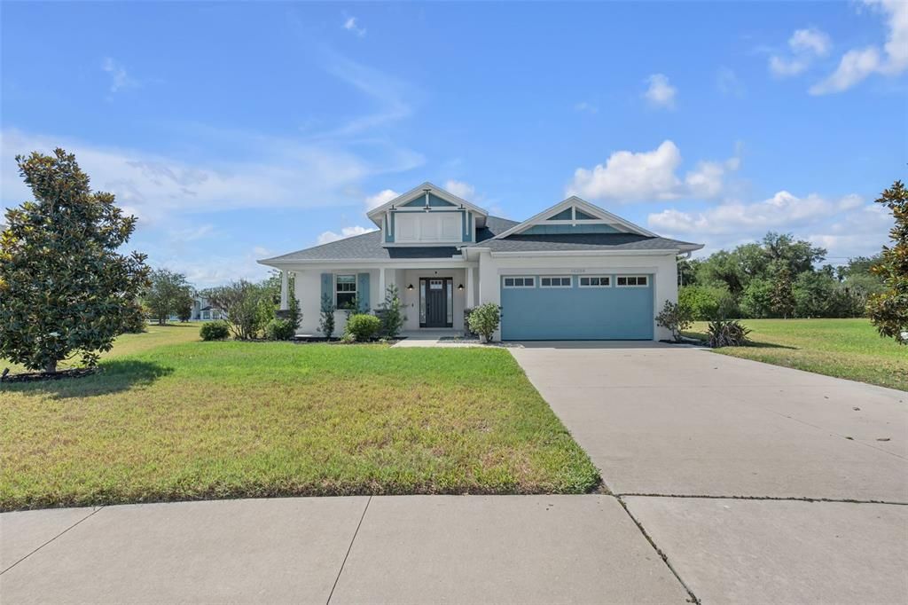 For Sale: $575,000 (3 beds, 3 baths, 2260 Square Feet)
