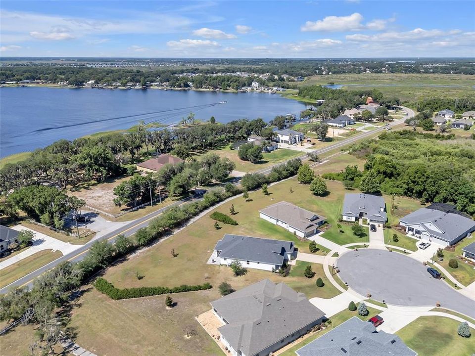 For Sale: $575,000 (3 beds, 3 baths, 2260 Square Feet)