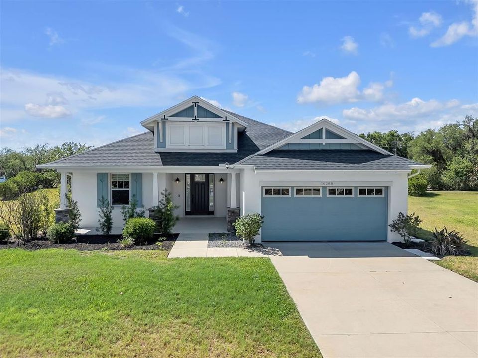 For Sale: $575,000 (3 beds, 3 baths, 2260 Square Feet)