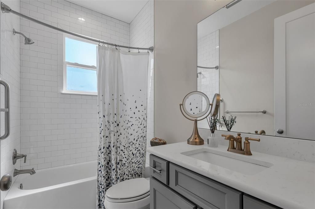 For Sale: $575,000 (3 beds, 3 baths, 2260 Square Feet)