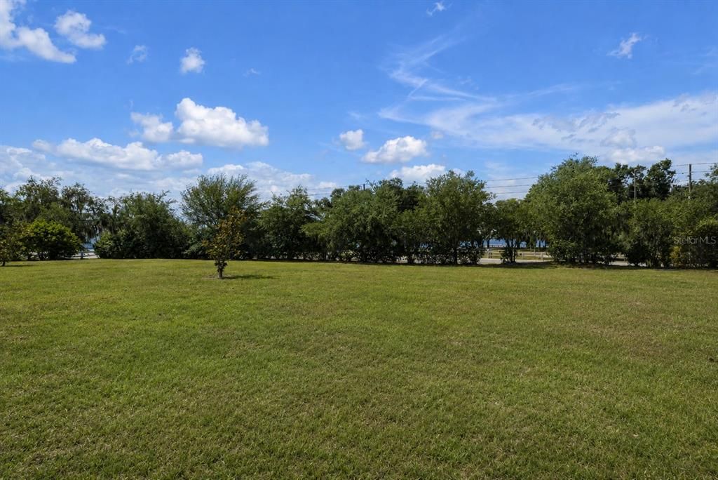 For Sale: $575,000 (3 beds, 3 baths, 2260 Square Feet)