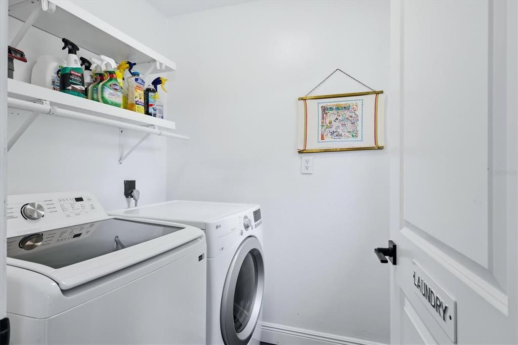 Active With Contract: $550,000 (4 beds, 2 baths, 1988 Square Feet)