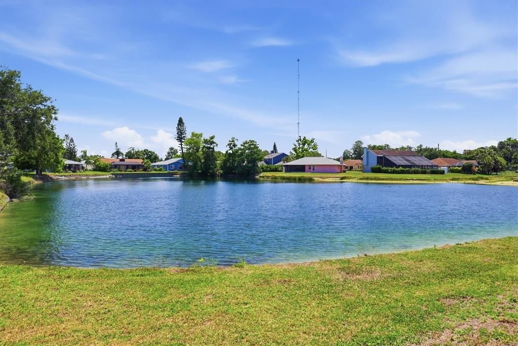 Active With Contract: $550,000 (4 beds, 2 baths, 1988 Square Feet)