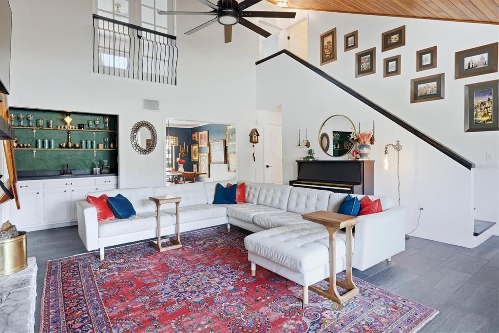 Active With Contract: $550,000 (4 beds, 2 baths, 1988 Square Feet)