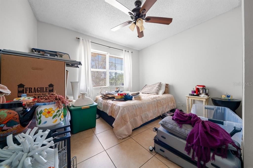 En Venta: $189,000 (3 camas, 2 baños, 1421 Pies cuadrados)