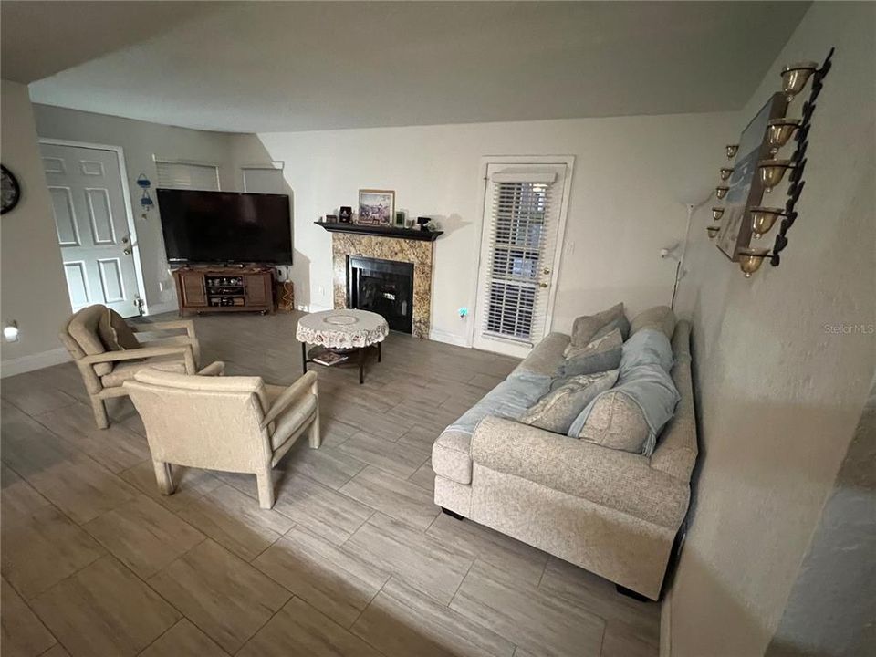 En Venta: $119,999 (2 camas, 2 baños, 1000 Pies cuadrados)