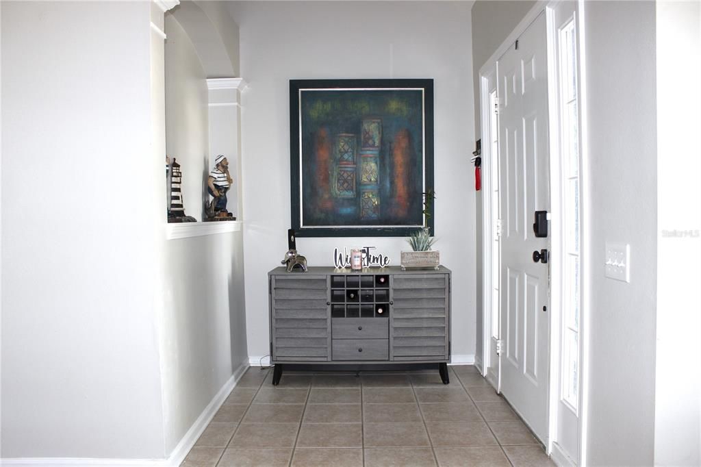 For Sale: $370,000 (4 beds, 2 baths, 1936 Square Feet)