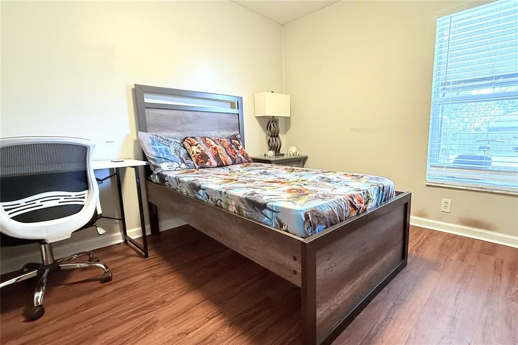 For Sale: $370,000 (4 beds, 2 baths, 1936 Square Feet)