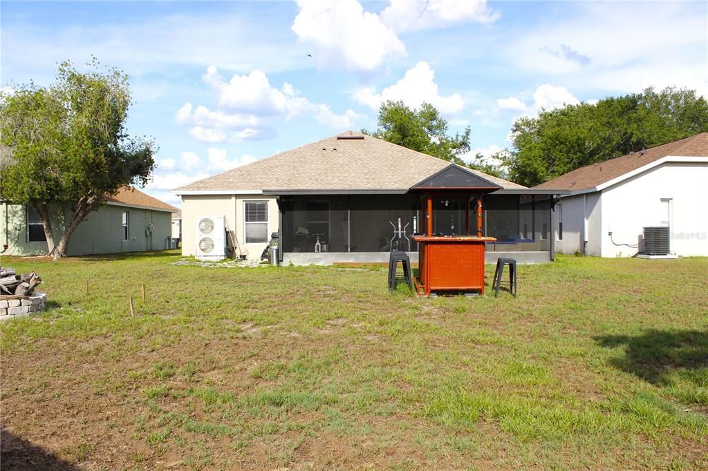 For Sale: $370,000 (4 beds, 2 baths, 1936 Square Feet)