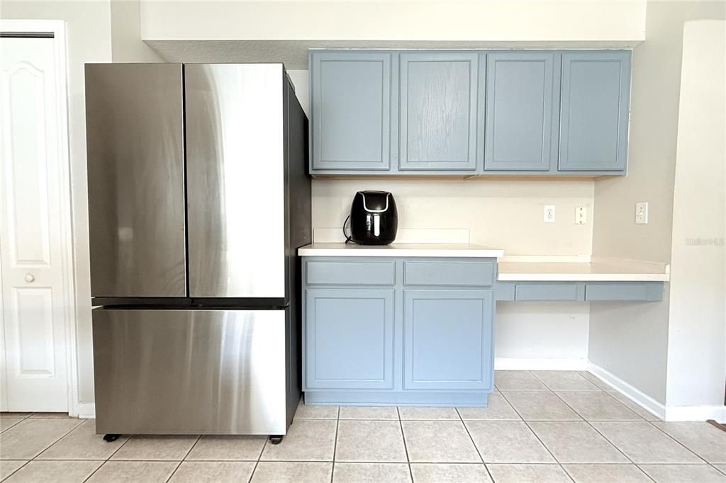 For Sale: $370,000 (4 beds, 2 baths, 1936 Square Feet)